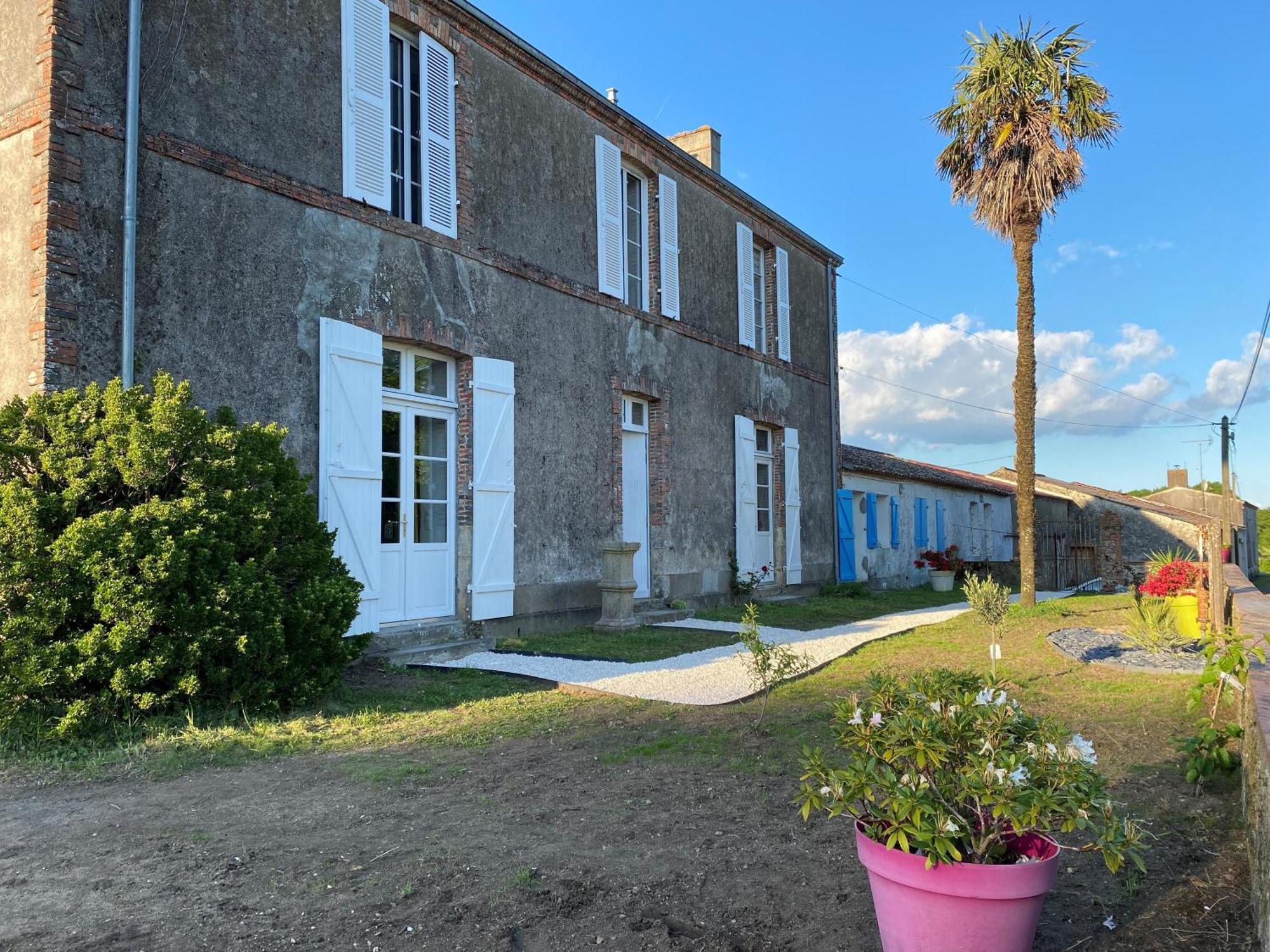 Le Colibri - Domaine De La Houblette Apartment Шалан Екстериор снимка